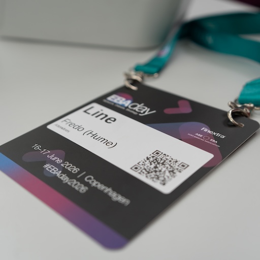 Flexible designs Fredo event name badge option